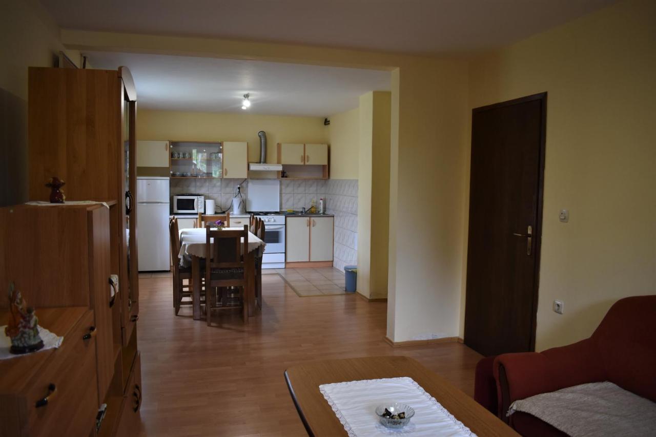 Apartments Sabljak Раковица Екстер'єр фото